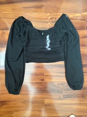 Hollister Black Sweetheart Neckline Cropped Top